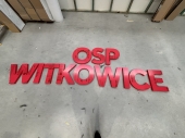 LED podsvícené kasetony z dibondu (obdélníkové, vypouklé, s 3D písmeny, se zadním podsvícením)